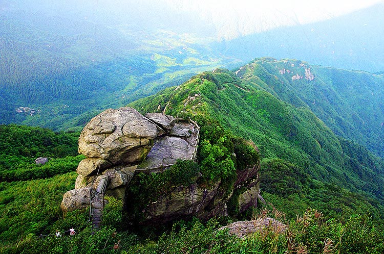 湖南全景游-張家界、鳳凰、長沙、岳陽樓、衡山